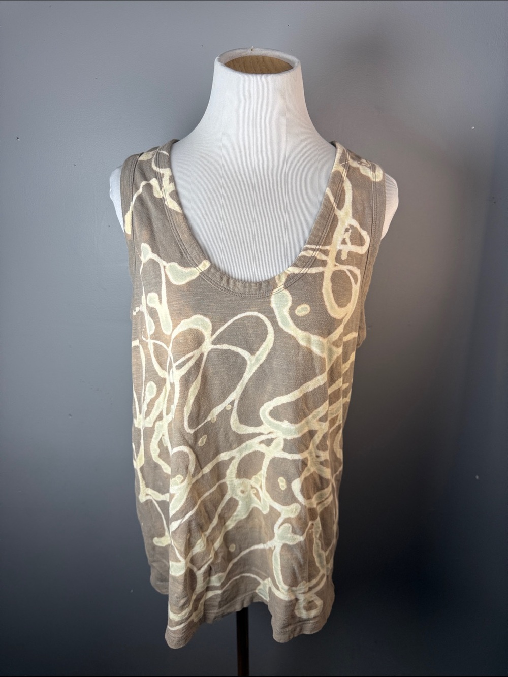 Neutral Scribble-Print Sleeveless Tank Top